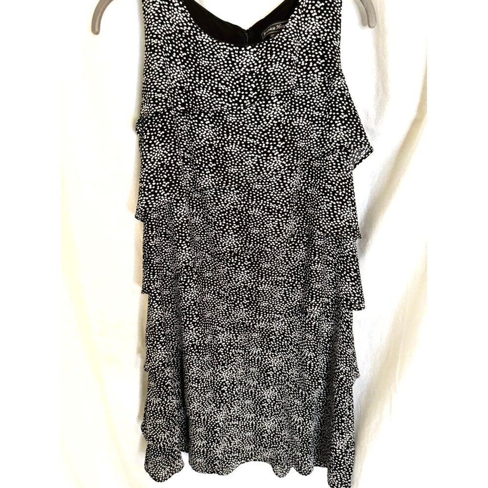 Jessica Howard, BlackWhite dotted dress w/tiered, lined ruffled fabric, Size. 2P